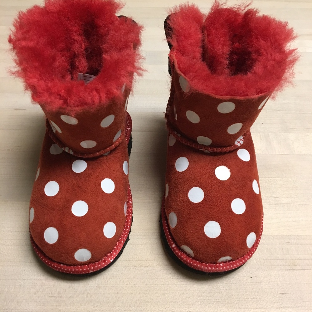 Disney UGG Minnie Mouse Toddler size 7 Boots